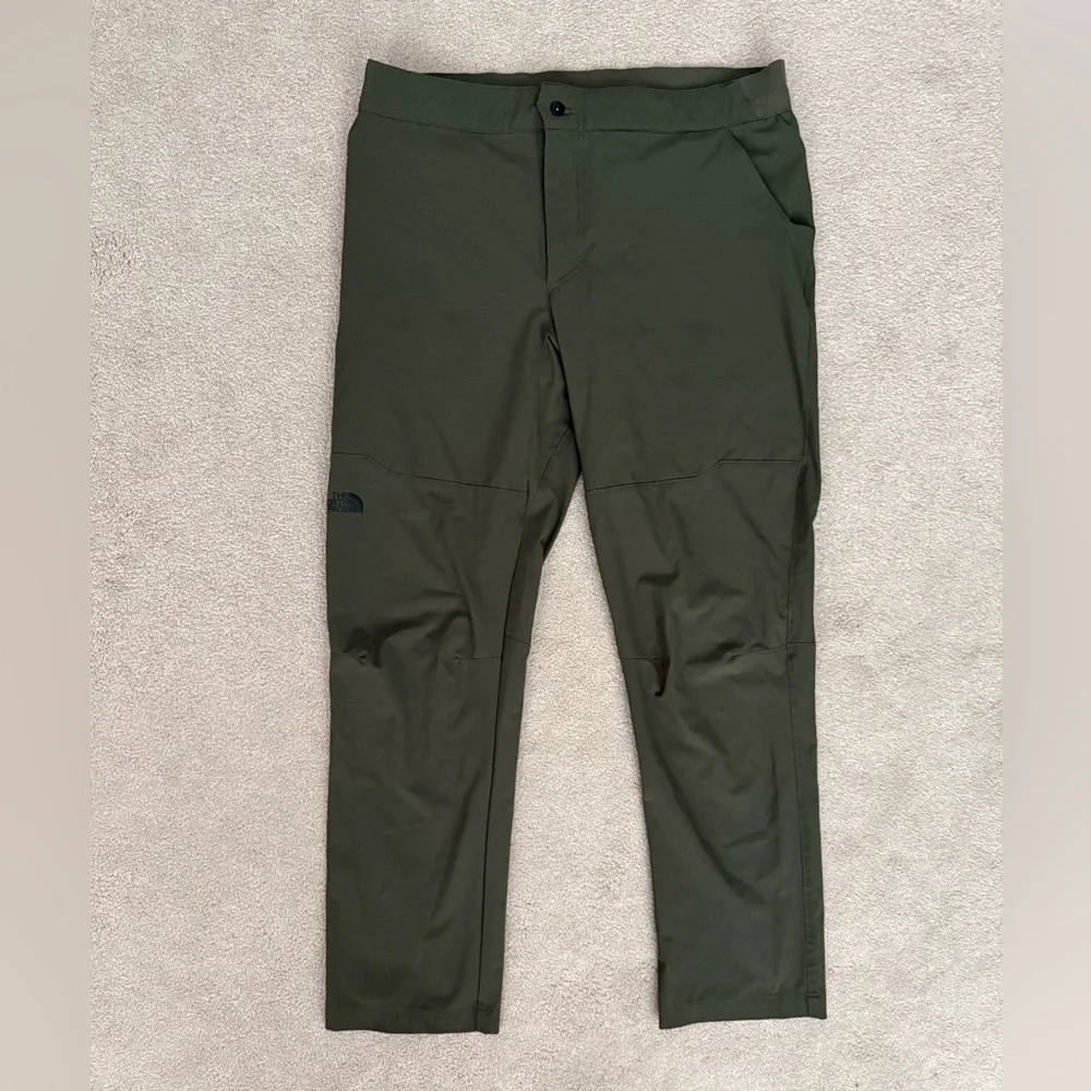 The North Face Men's Forest Green pants